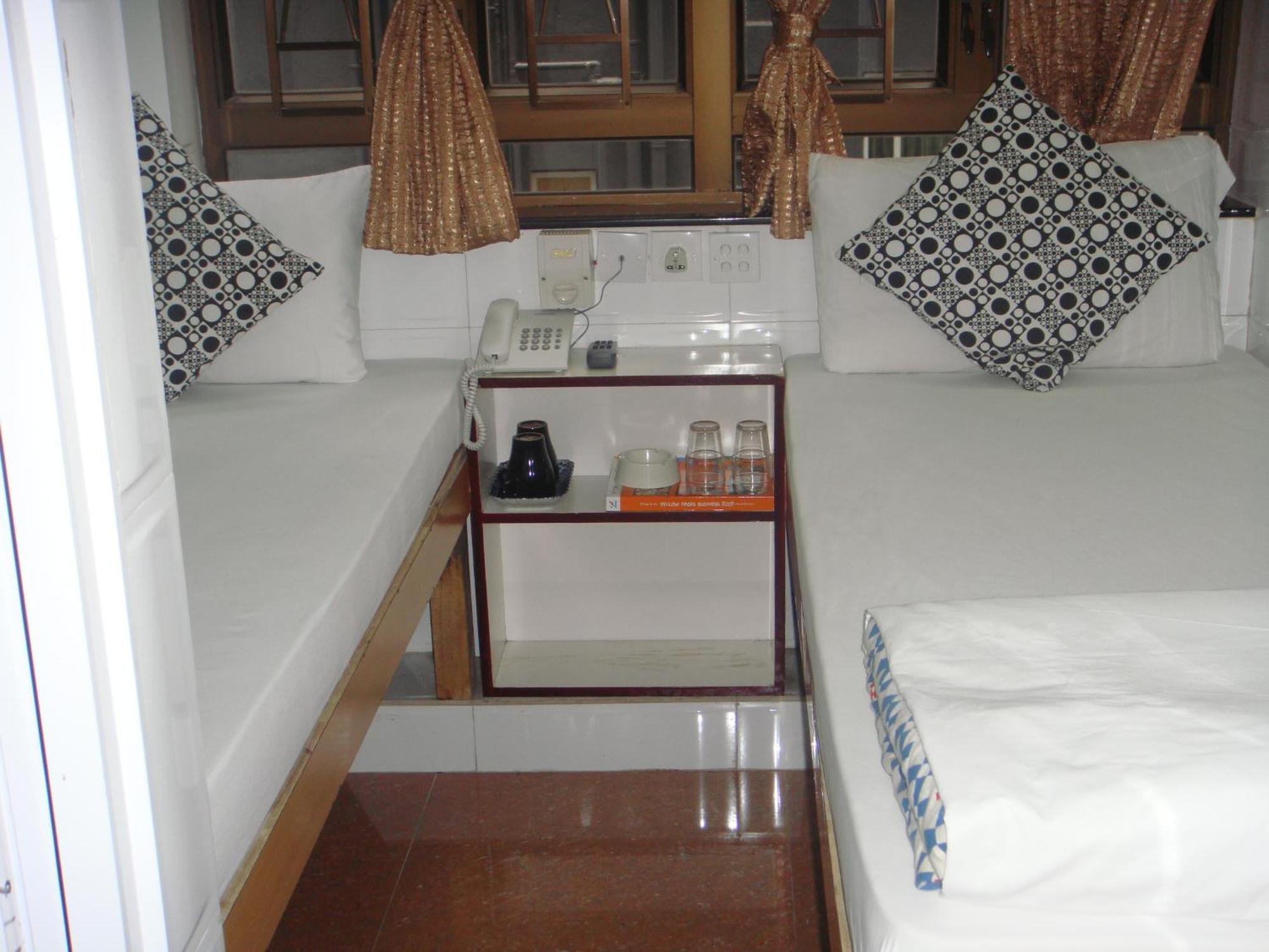 Paris Guest House Гонконг Экстерьер фото