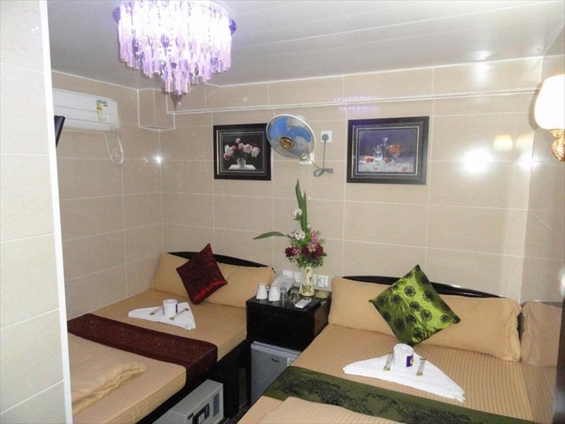 Paris Guest House Гонконг Экстерьер фото