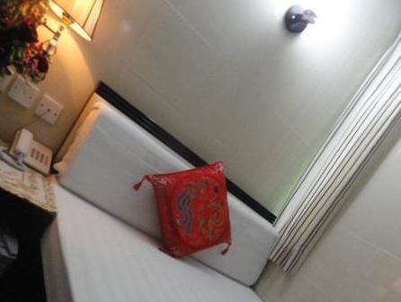 Paris Guest House Гонконг Экстерьер фото