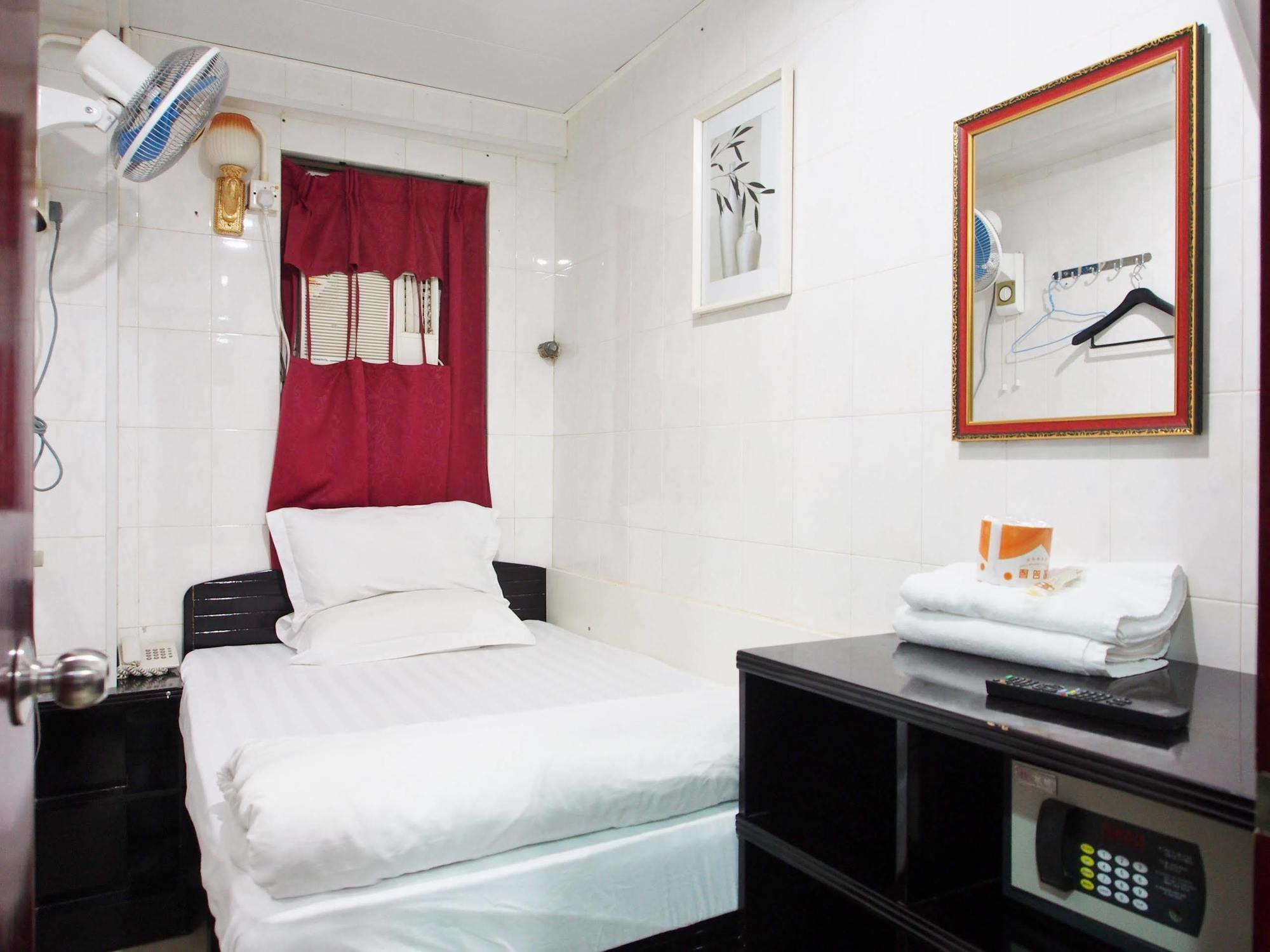 Paris Guest House Гонконг Экстерьер фото